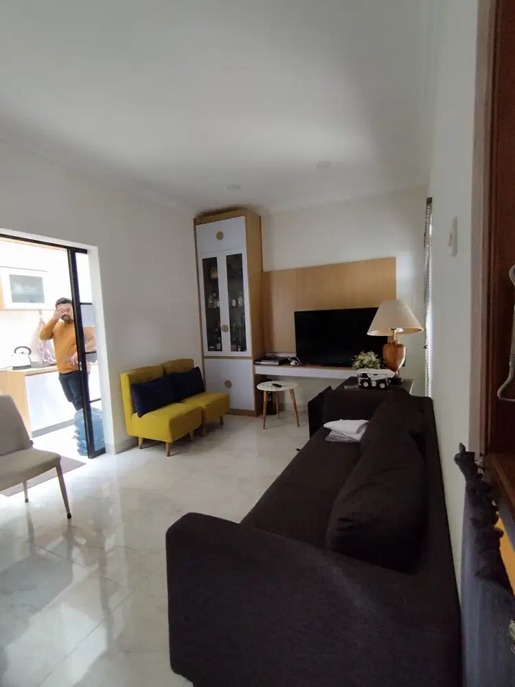 Jual Cepat Murah, Rumah Homestay dan kos aktif 11 kamar Maguwoharjo