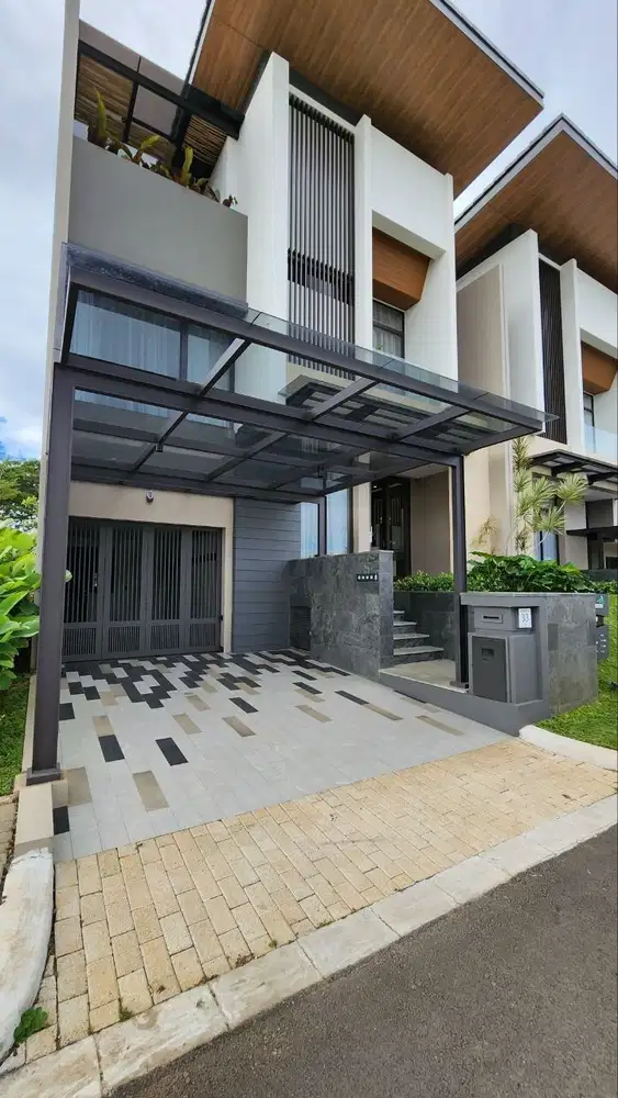 JUAL URGENT RUMAH LEBAR 9 DI THE SPRINGS SUMMARECON SERPONG