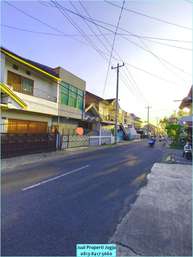 Jual Rumah Tepi Jalan Raya, 5 menit Kampus UPN Amikom, YKPN UII