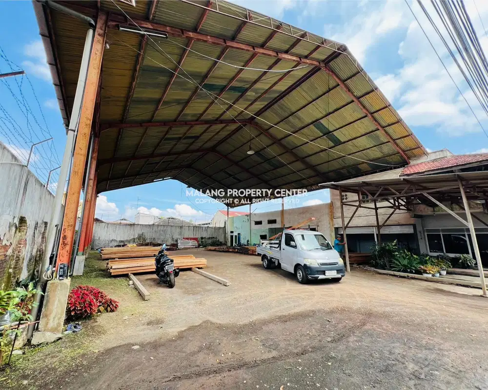 Gudang Hitung Tanah Lokasi Strategis Poros Jalan Sulfat 10 jt an/mtr