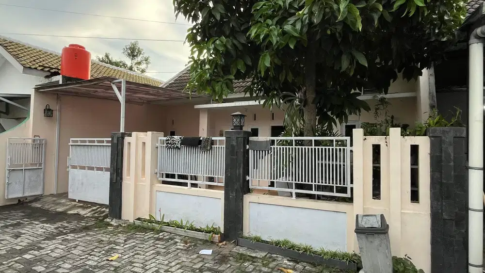 Hunian Modern Minimalis Barat Wirobrajan Dekat Kadipiro