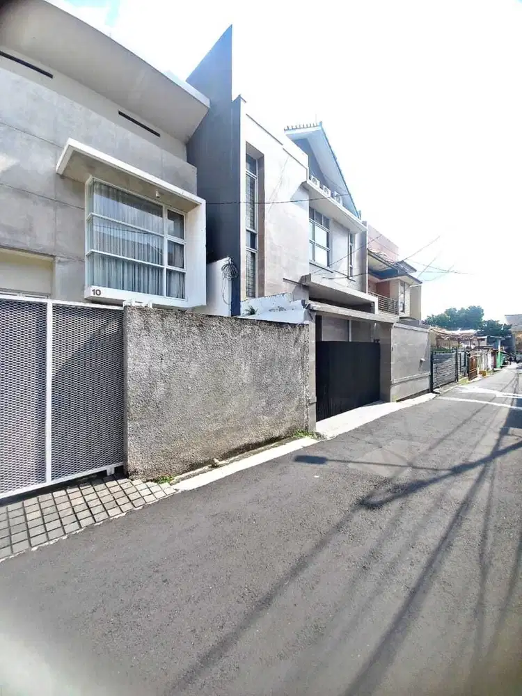 Di jual rumah siap huni di tebet jakarta selatan