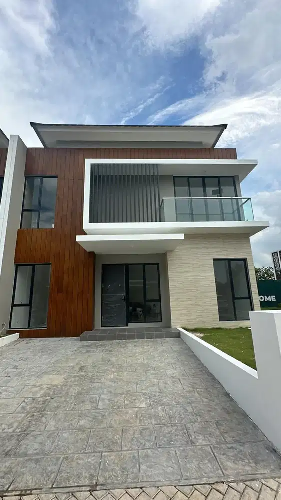 DIJUAL RUMAH HOOK LUXE HILL CITRALAND FULL RENOVASI CAKEP