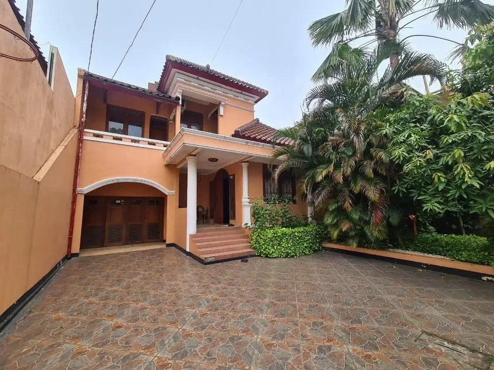 Dijual Murah Rumah Besar dan terawat di Pulogadung, Jakarta Timur
