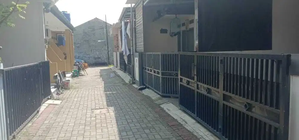 Di jual rumah di kawasan Ciledug Tangerang kota