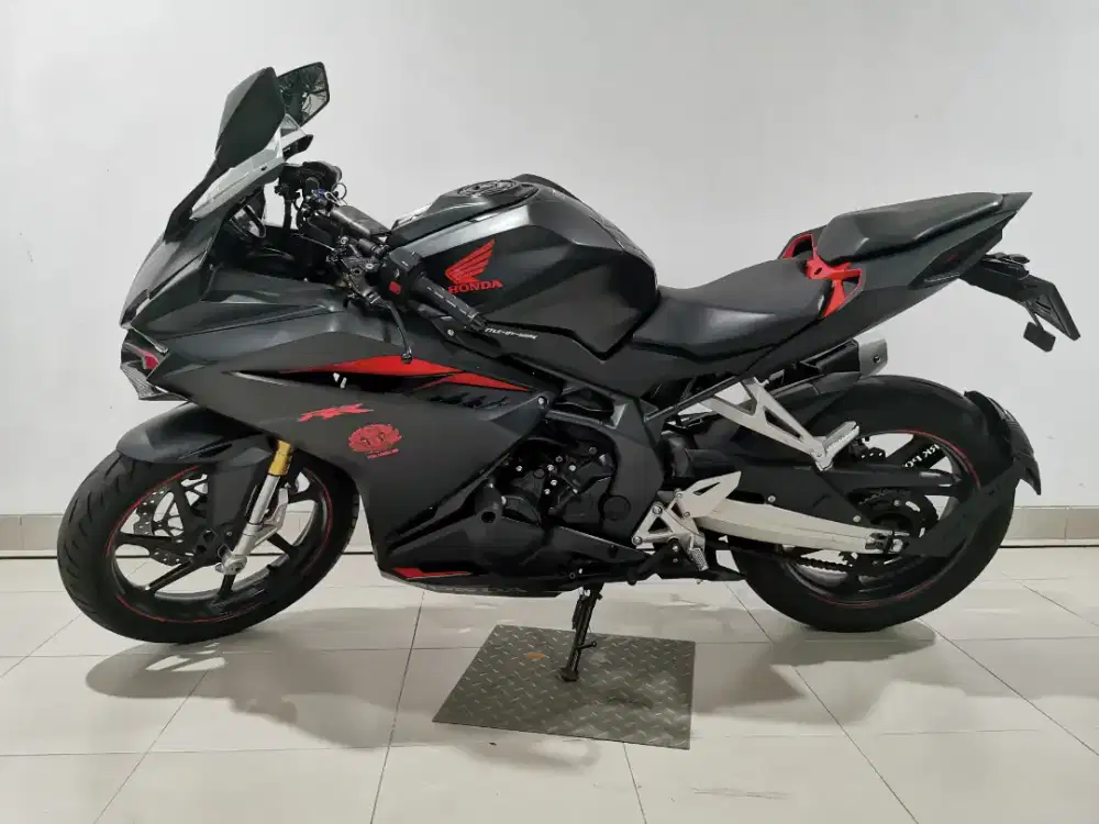 Dijual Honda CBR250RR antik low km