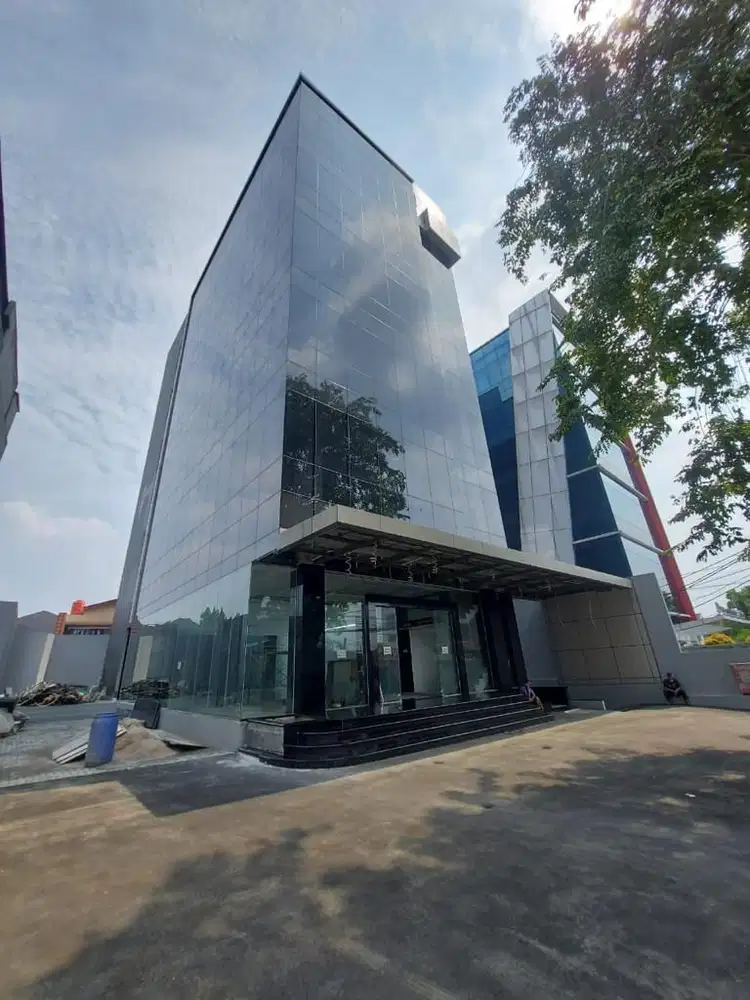 Dijual Gedung Lokasi Strategis di Jl Buncit Raya jakarta