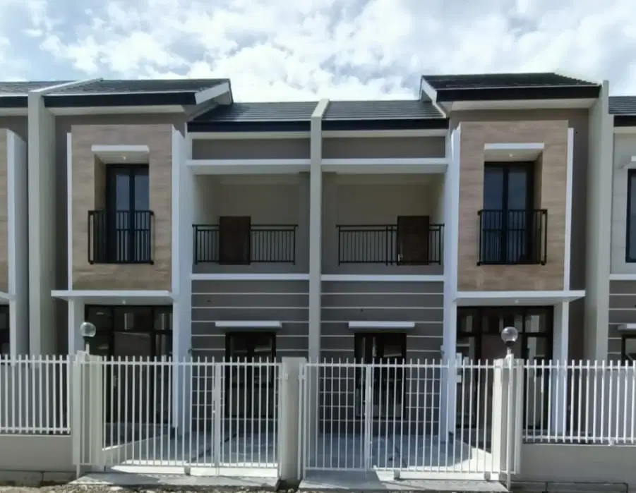 ALANA TAMBAK OSO WARU RUMAH MURAH SELANGKAH KE SURABAYA TIMUR