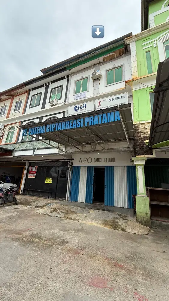 DIJUAL RUKO GREENLAND HADAP JALAN RAYA SEBELAH SEKOLAH GLOBAL