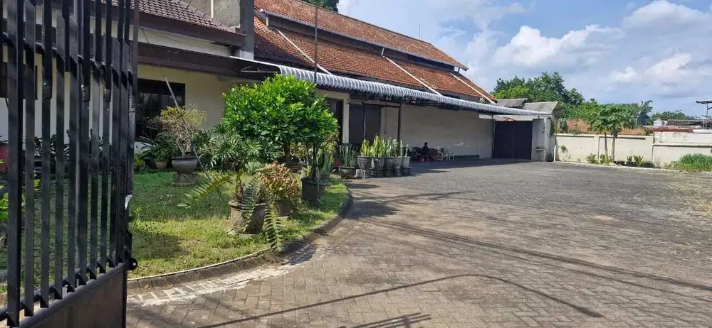 Gudang singosari dekat pintu tol singosari