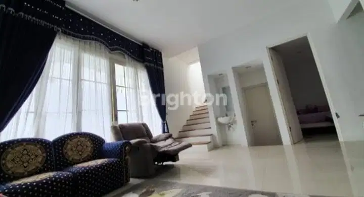 Rumah 2 Lantai Full Furnished di Green Orchid Suhat dekat UB