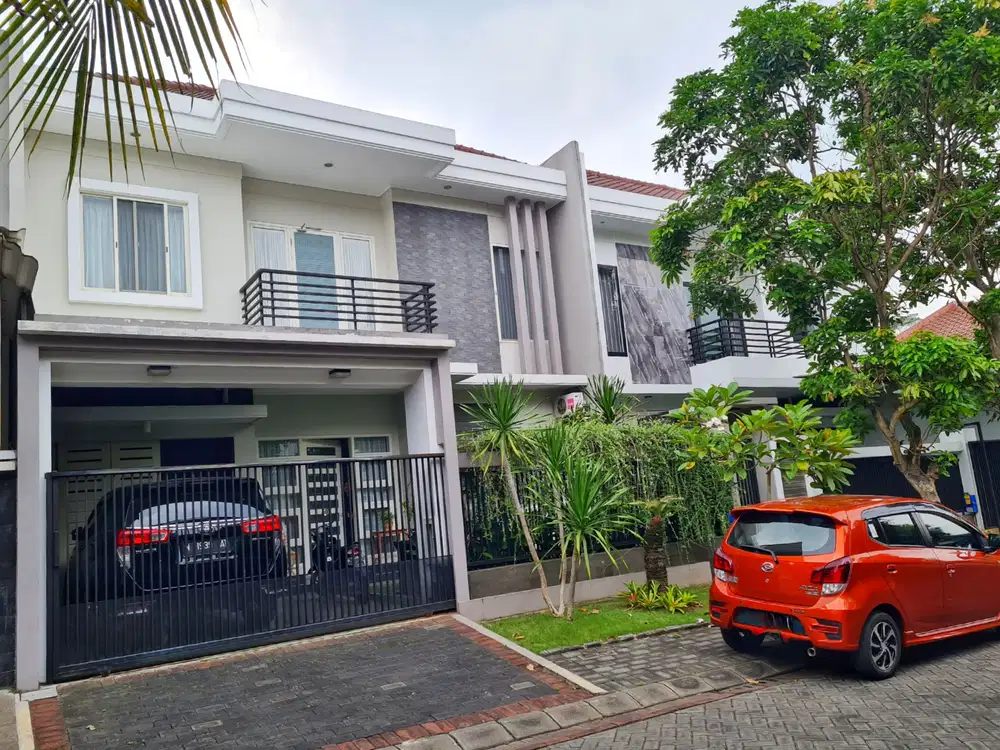Rumah Bagus 2 Lantai Kawasan Elite Araya Nieuw Indie Malang