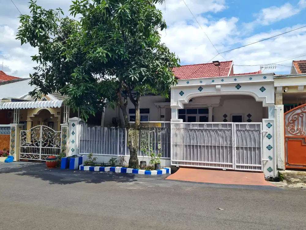 Siap Huni Row Jalan 12 Meter di Area Perumahan Titan Sulfat