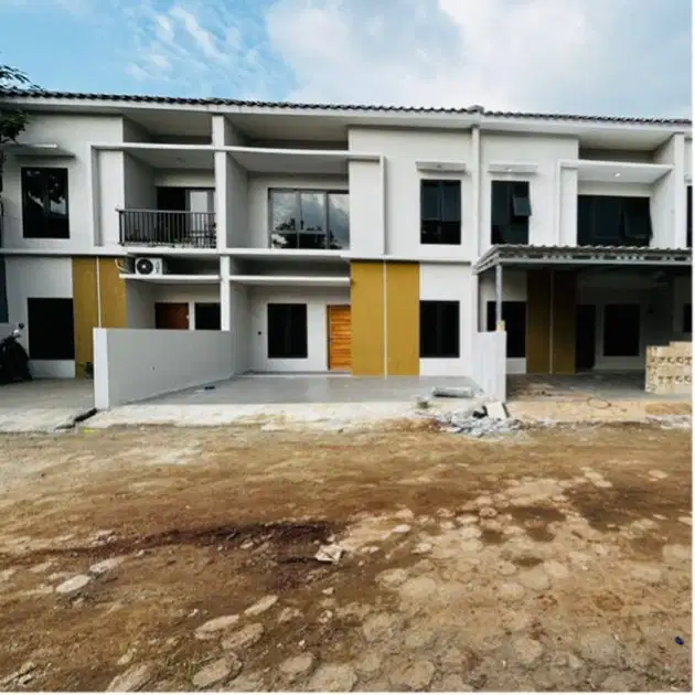 rumah baru di pinggir jalan jatibening jatiasih akses caman
