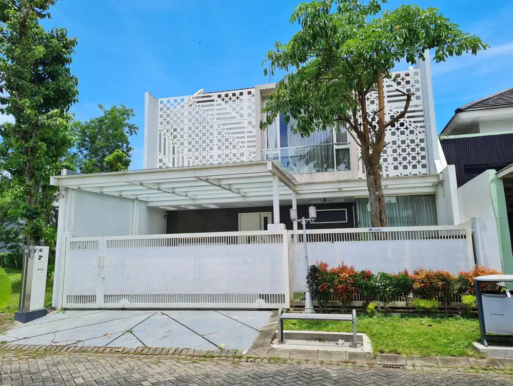 Rumah Mewah Siap Huni Kawasan Elite Perumahan Araya Golf Malang