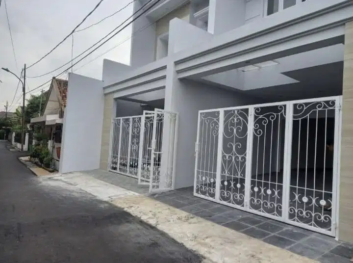 Di jual rumah modern di rawamangun jakarta timur