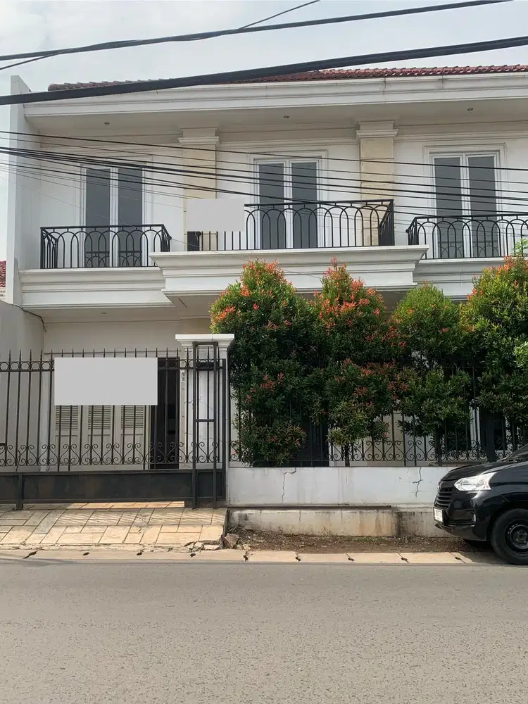 Dijual Rumah Cantik Siap Huni Curug Raya Jakarta Timur