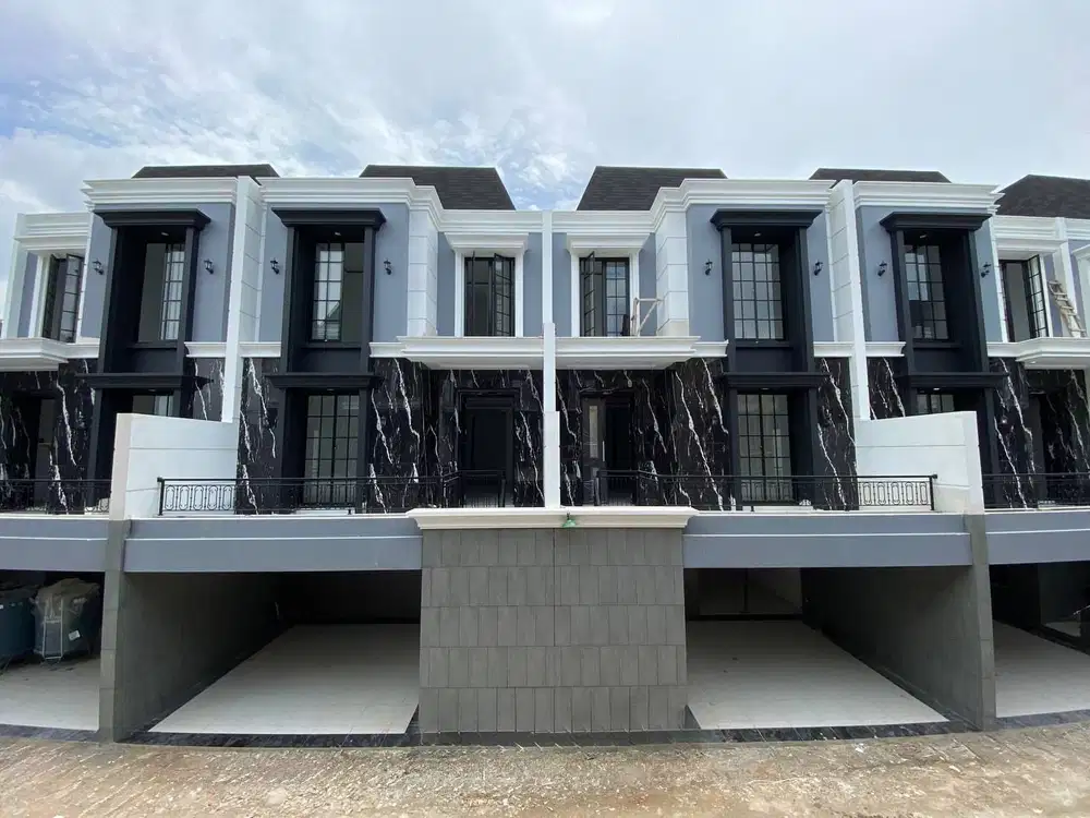 Rumah Fasilitas Pool Bambu Apus Cipayung Jakarta Timur