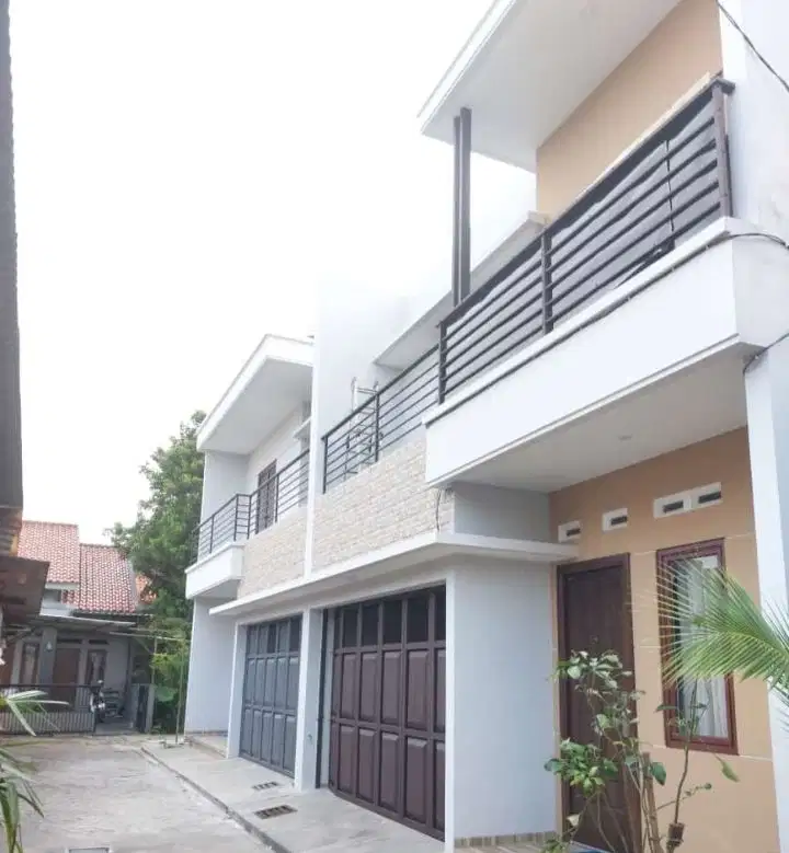 Di jual rumah baru 2 lantai permanen kokoh mewah