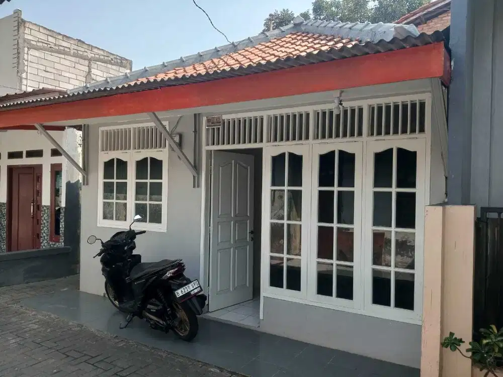 Rumah Area Ciledug siap Huni