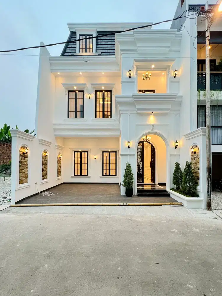 Rumah Mewah selangkah ke Tol Andara dalam Cluster Jakarta Selatan