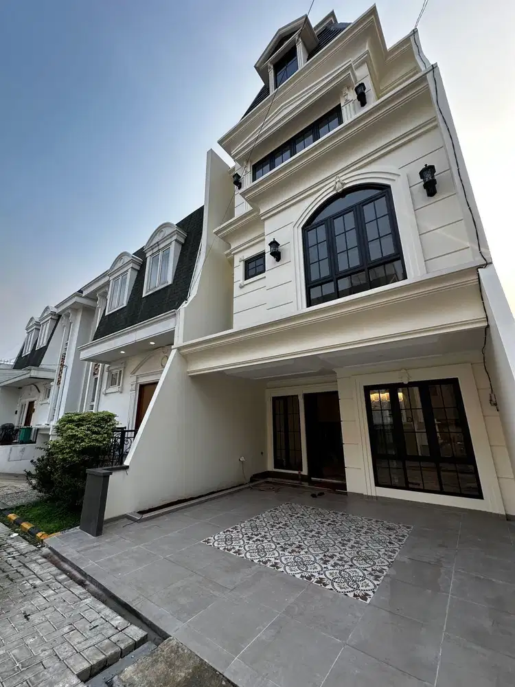 Rumah depan transmart cilandak KKO dalam cluster