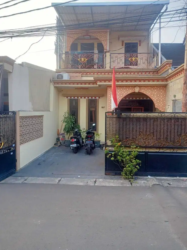 Di jual rumah megah 2 lantai di Tangerang