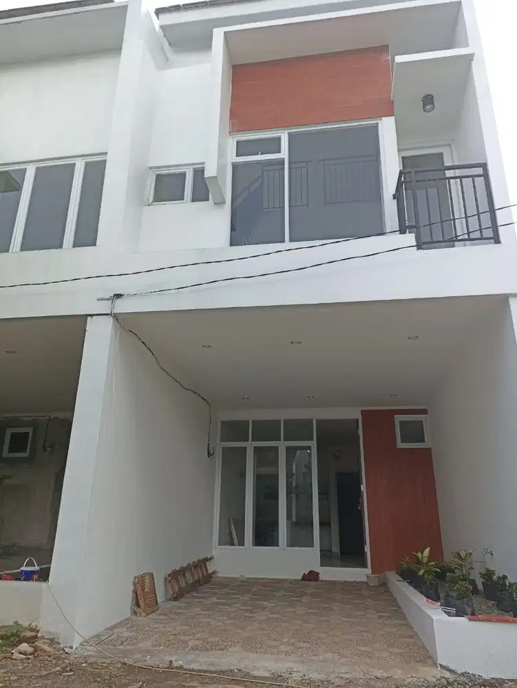 Townhouse Pesona Indah Ciracas, Jakarta timur