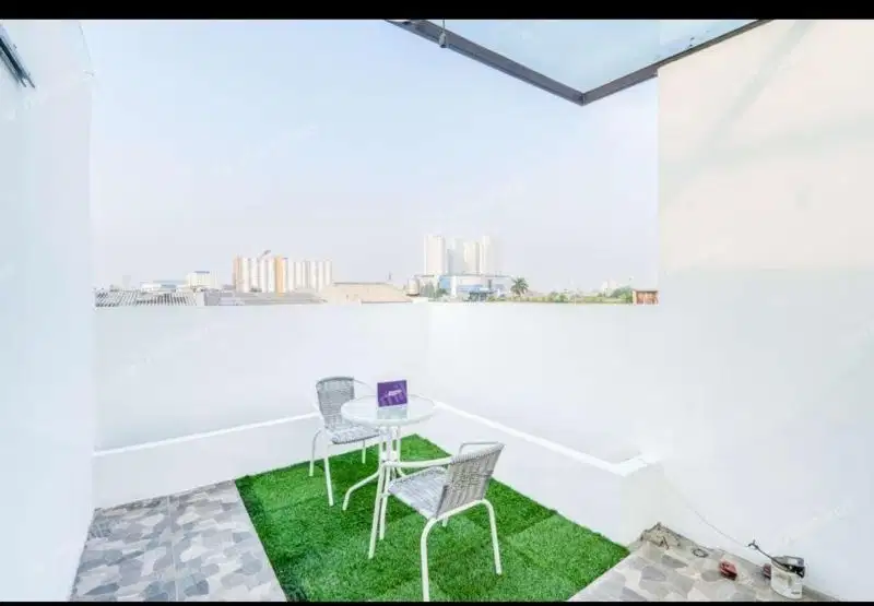 jual cepat Lux Jelambar, selalu full.nego