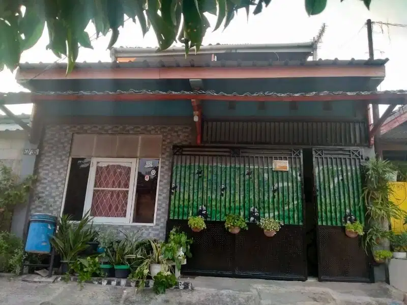 rumah 2 lantai Villa Bekasi Indah 2 blok depan