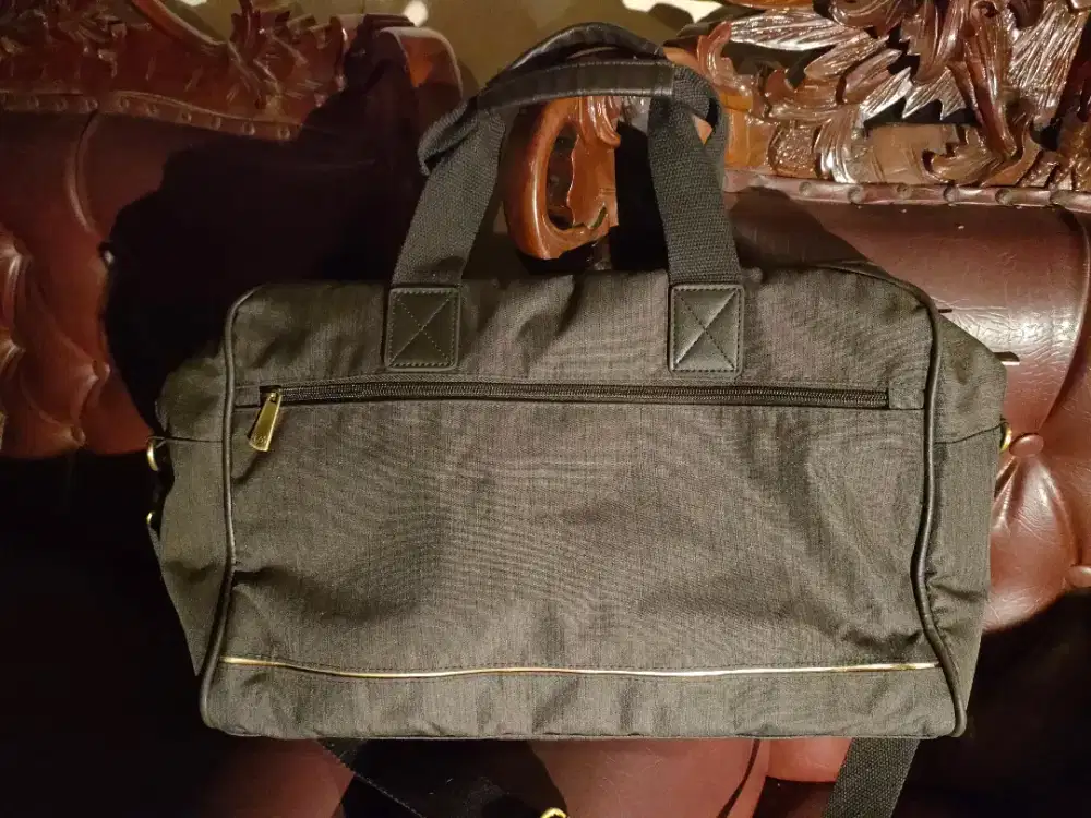 Tas Gym, Travelling, Hangout, dll..