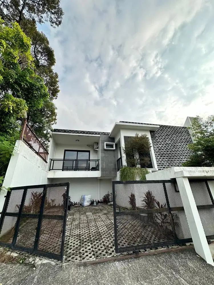 Rumah besar Jln Berdikari. Rumbai. Pekanbaru