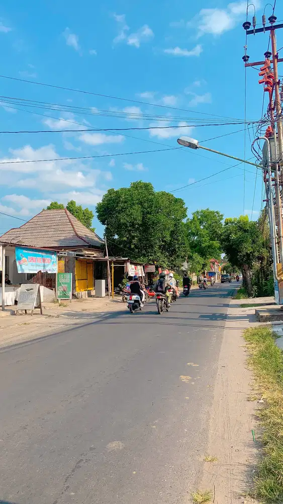 Tanah pinggir jalan Cakranegara cocok untuk kantor atau gudang
