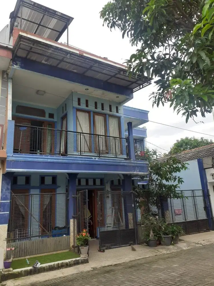 Dijual Rumah secondary 3,5 Lantai di Utara Bekasi, Luas dan murah