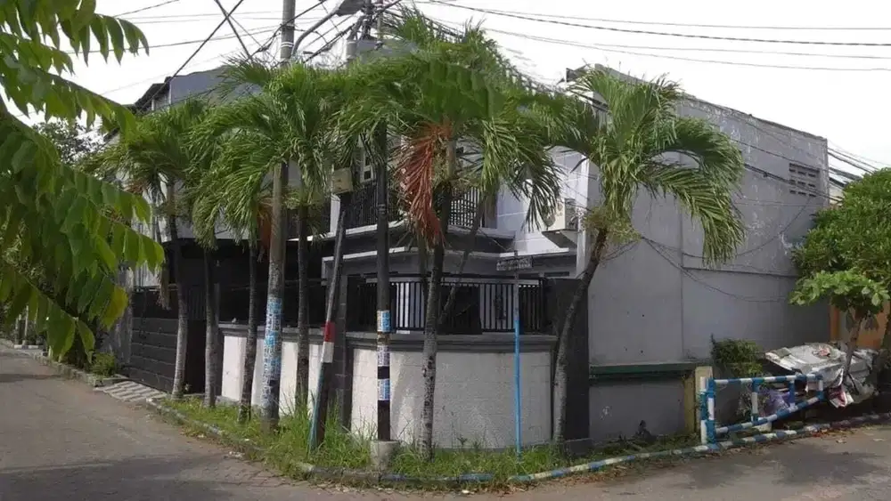 ‼️B.U MURAH‼️Rumah 2 Lantai diPerum Kebraon Hook SBY.