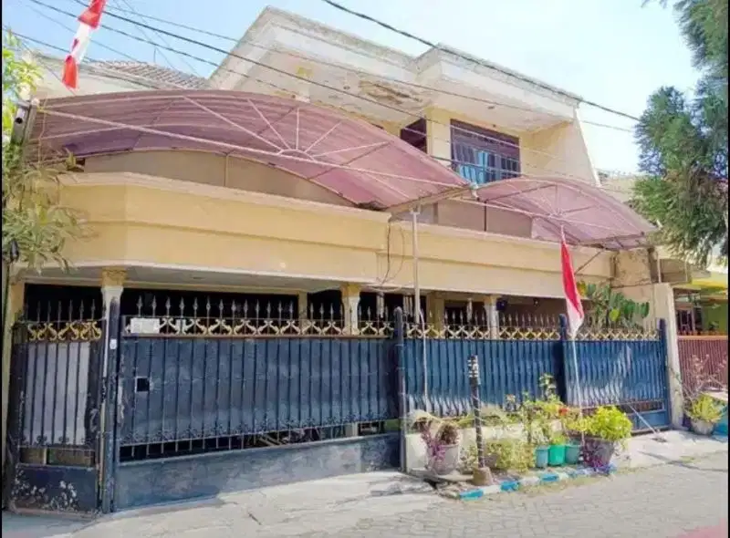 ‼️HITUNG TANAH‼️Rumah 2 Lantai diGriya Kebaron Barat Surabaya.
