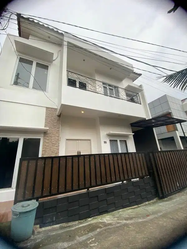 Rumah Cantik Siap Huni Lokasi dekat Toll Desari