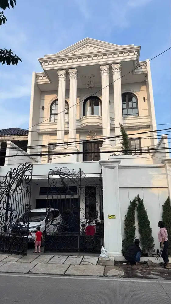 Dijual Rumah Mewah di Sukapura Jakarta Utara