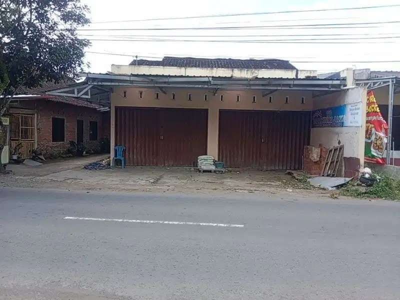 RUKO SUPER STRATEGIS SIAP HUNI JL. JAPUNAN GLAGAH MERTOYUDAN