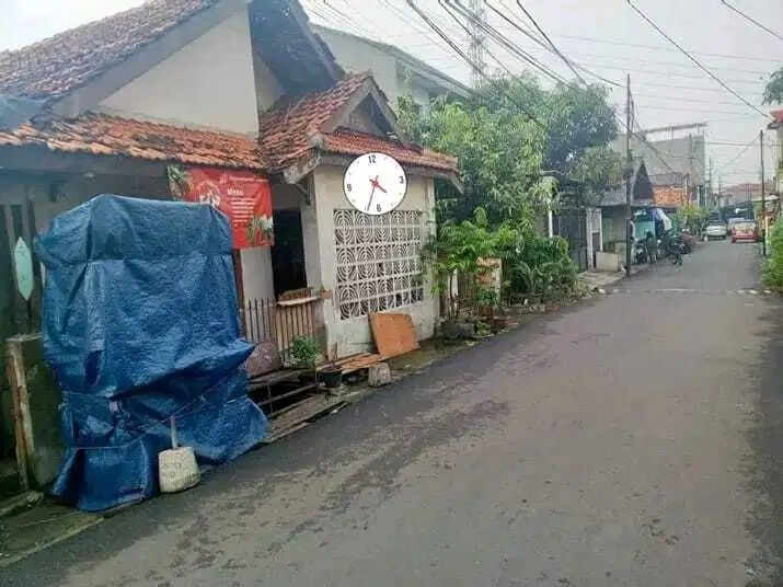 Di jual rumah tua/lama di rawamangun jakarta timur