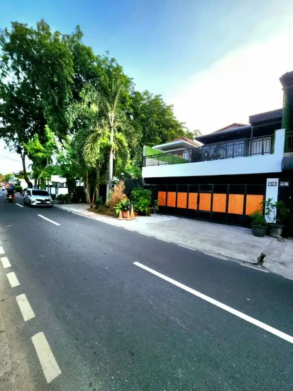 Rumah 2 Lantai Lokasi Strategis di Jati Padang Jakarta Selatan