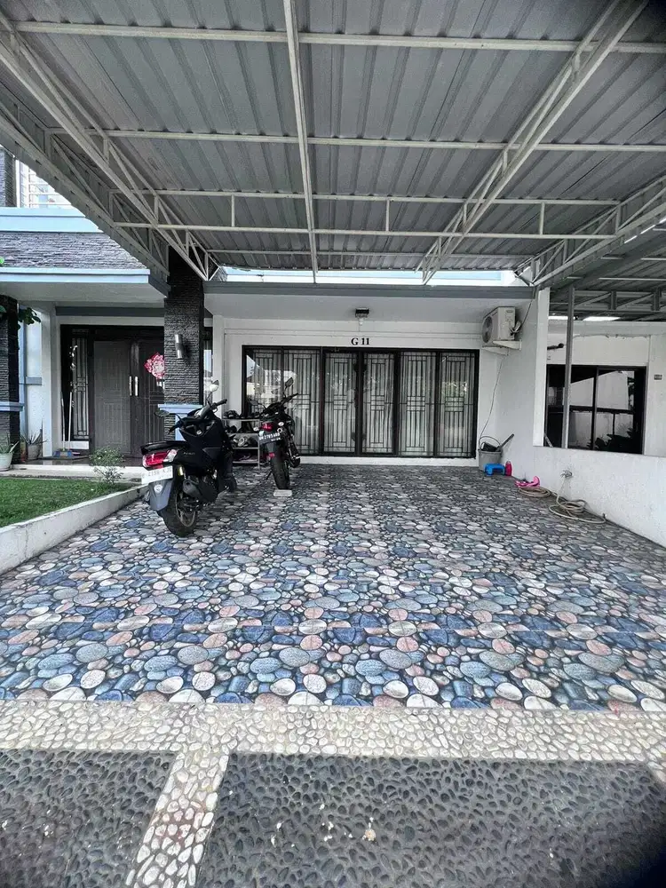 Rumah Besar di Bella vista garden, delima, pekanbaru