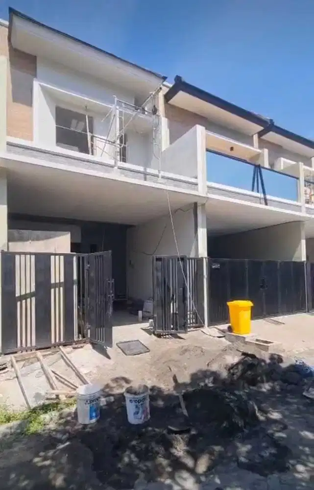 ‼️BARU GRESS‼️Rumah 2 Lantai diPerum Sidosermo Surabaya.