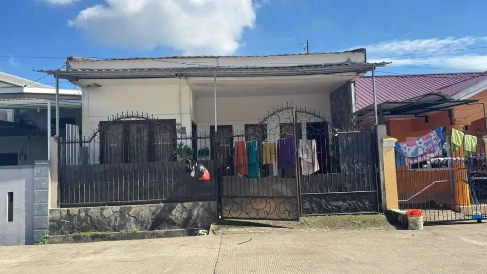 Jual Rumah Komplek Taman Makassar Indah