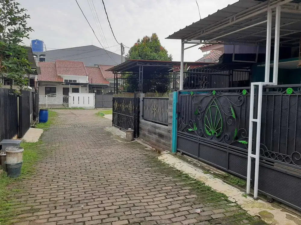 RUMAH SECONDARY KOKOH DAN LUAS, SIAP HUNI DI JATIASIH,BEKASI