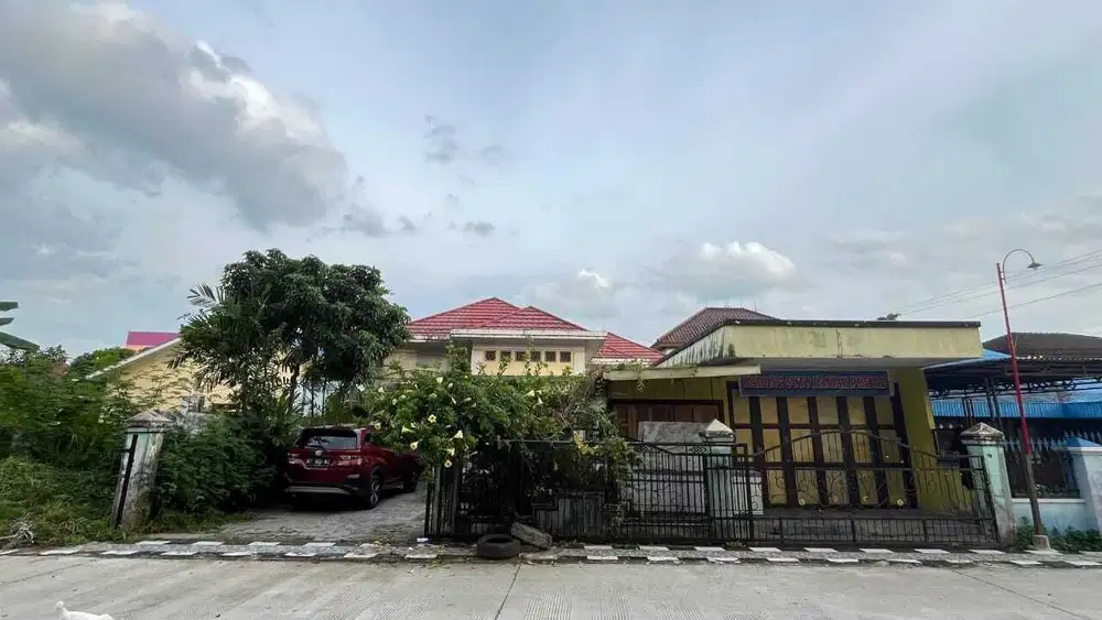 Rumah Besar komplek prevab segiri, samarinda