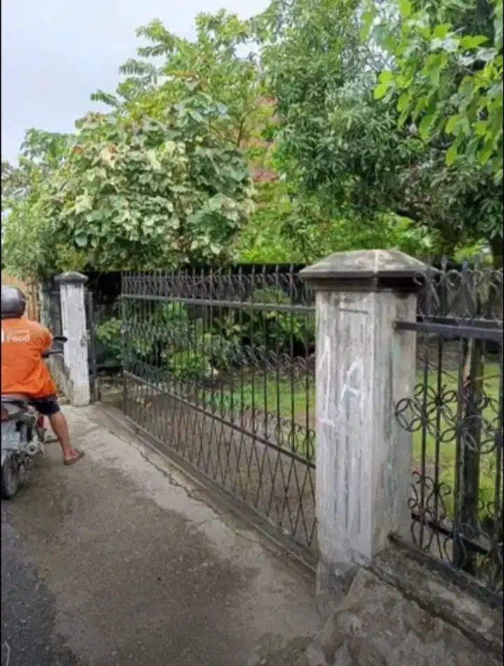 Rumah luas 797 M2. Jln Dahlia, bukit raya pekanbaru