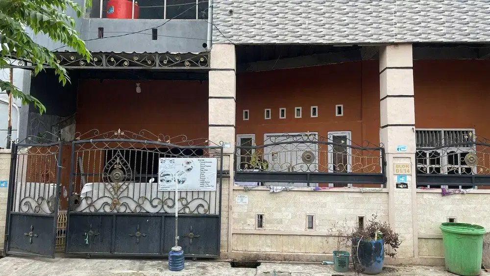 Rumah 2 Lantai di BTN Aura. Taeng, Pallangga, Gowa