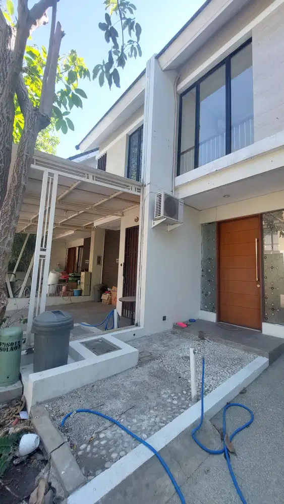 Dijual Cepat/Disewakan Rumah North West Lake Citraland Utara Surabaya