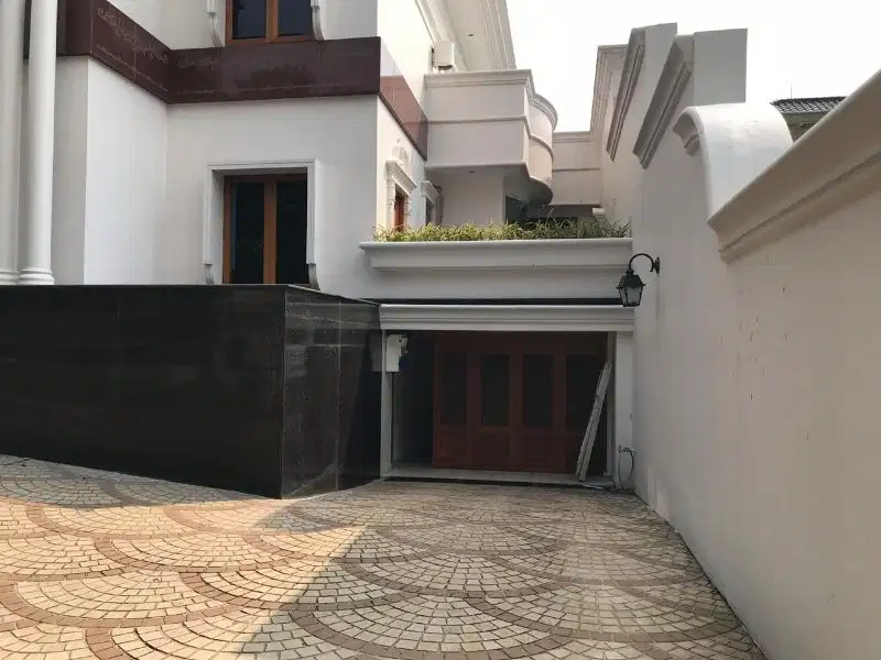 For sale/Dijual cepat luxurious home bukit golf pondok indah jaksel